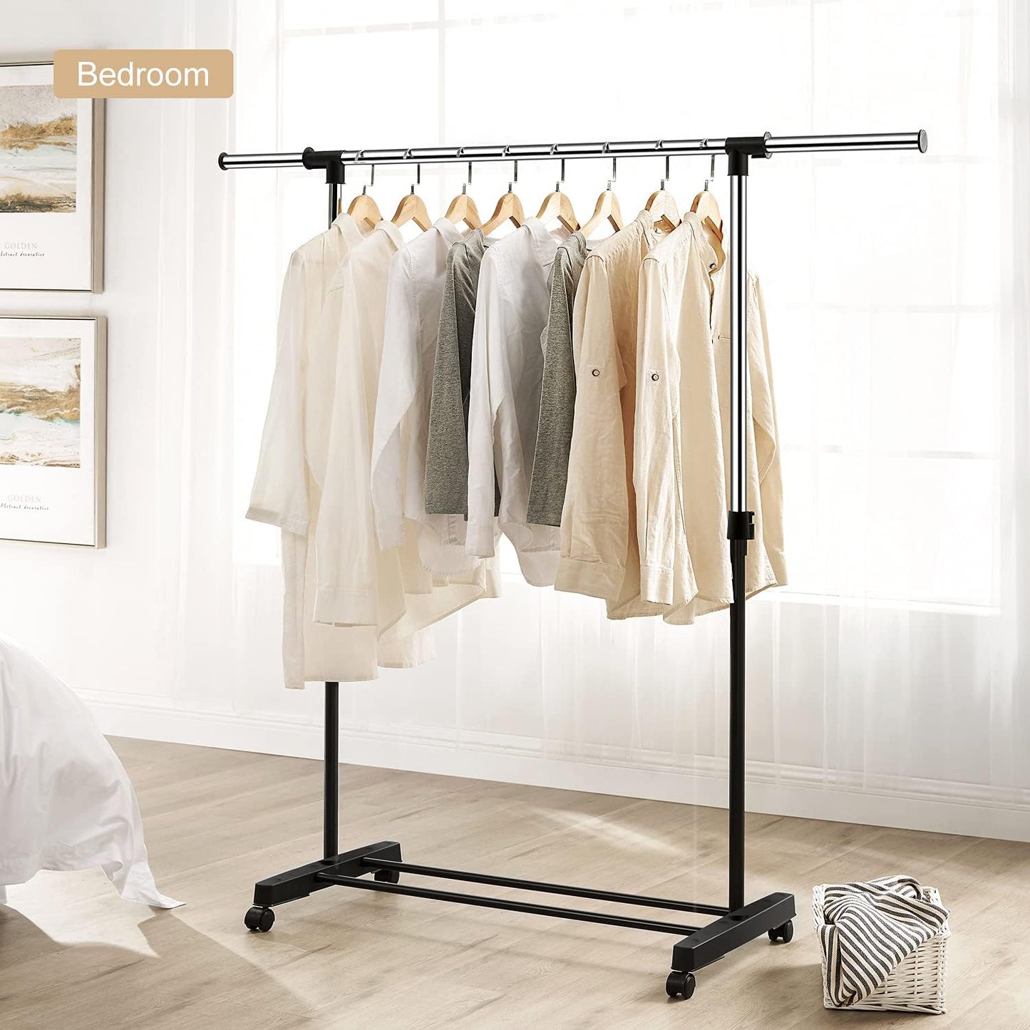 Support de vêtements ajustable