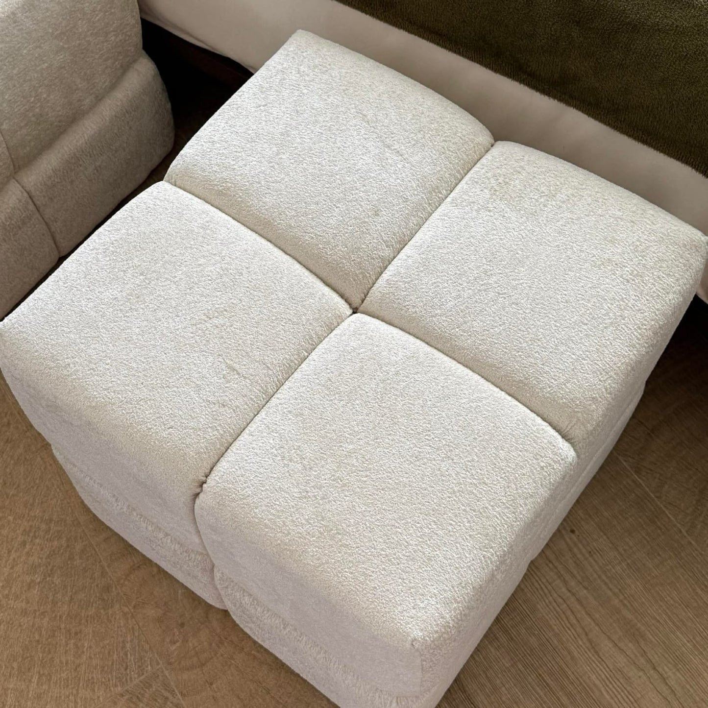 Pouf carré beige tissu anti-tache – Decotek