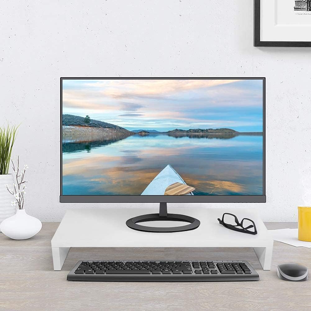 Rehausseur écran blanc en situation bureau – moniteur, clavier, souris et vase blanc